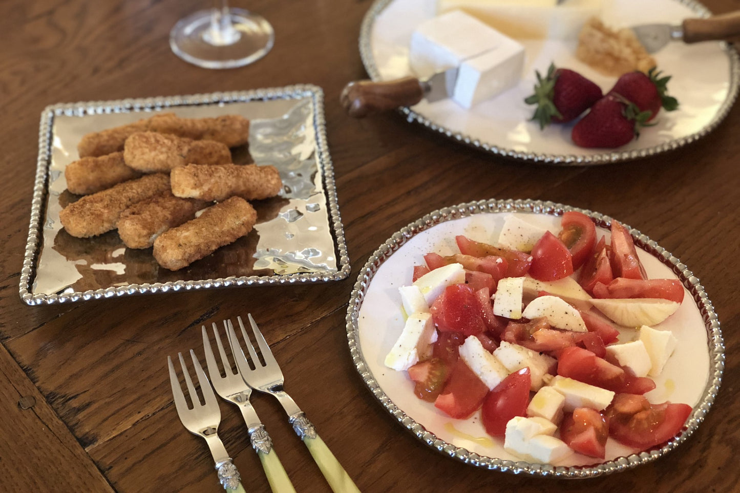 Round Appetizer/Dessert Plate - White