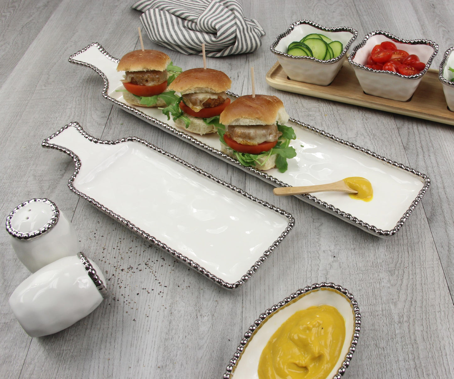 4 Piece Entertaining Set